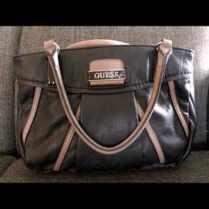 Guess purse NWOT